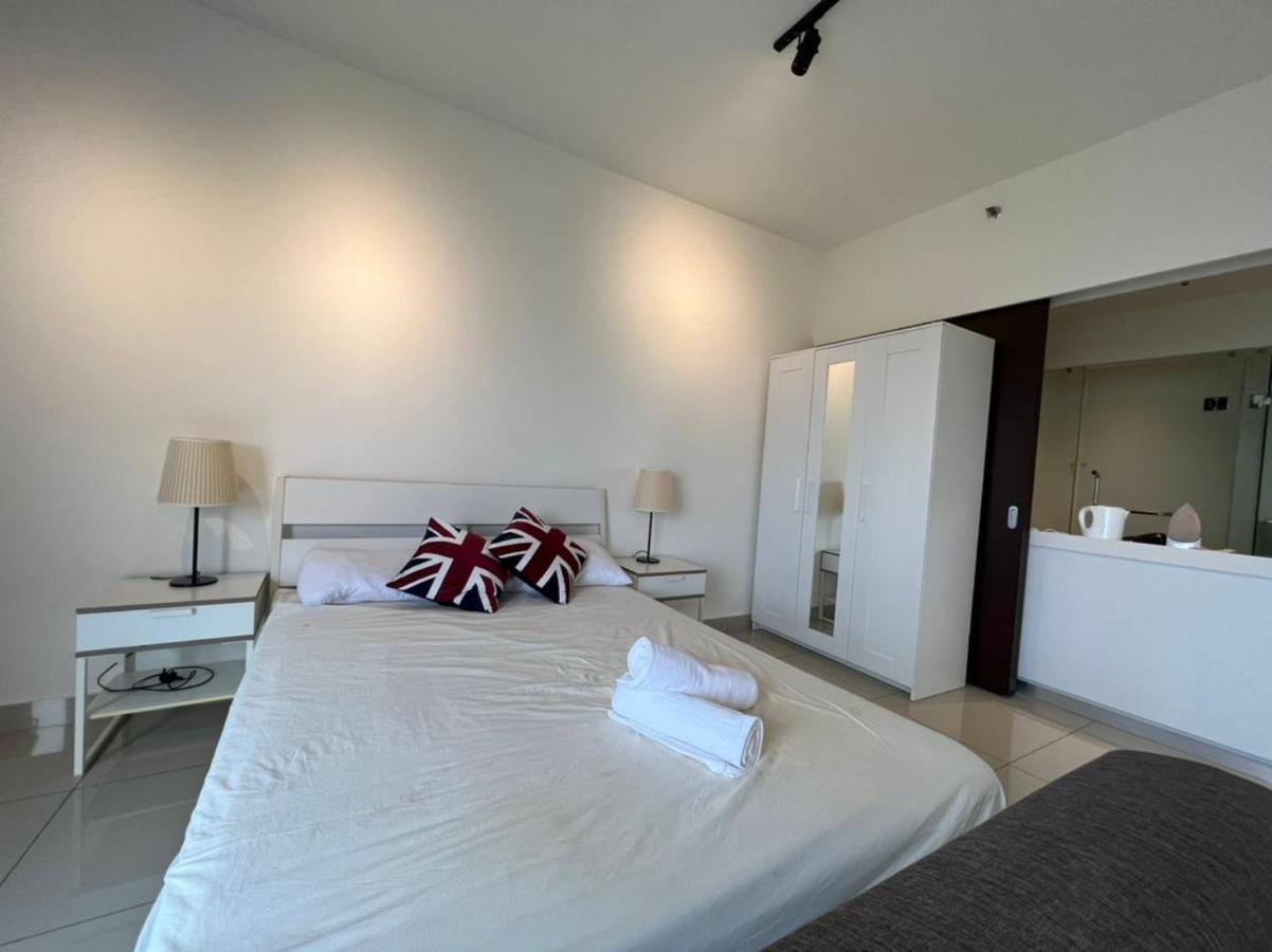 Francesco Suite - Trefoil Setia Alam-Near Setia City Mall & Setia Convention Centre المظهر الخارجي الصورة